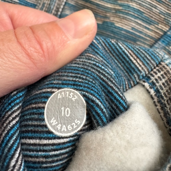 EUC- 💙Lululemon Blue and Creme We are From Space Scuba Hoodie *Stretch💙 - Picture 5 of 13